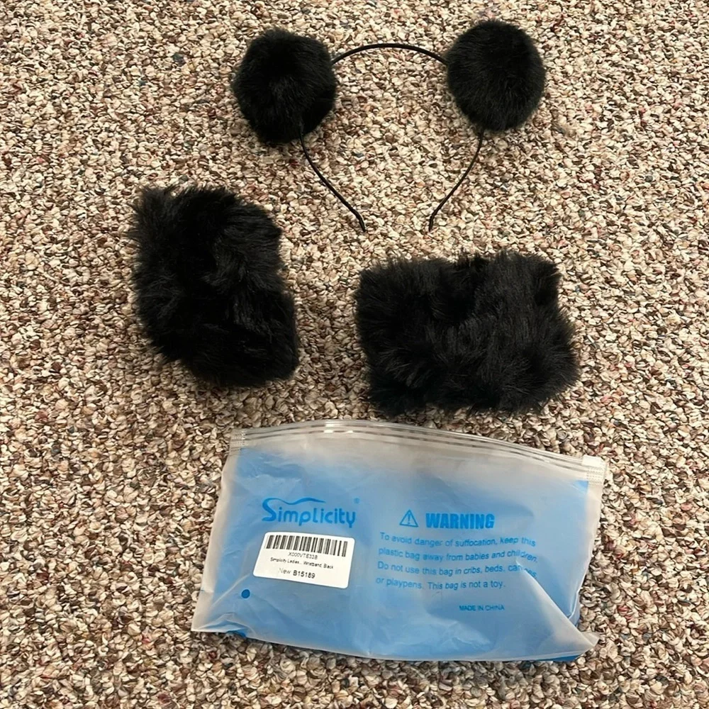 Fur pom pom headband and wristbands